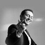 artist image Serdar Ortaç Üzecek Adam Çok 2012 Klip (Orijinal) Ray